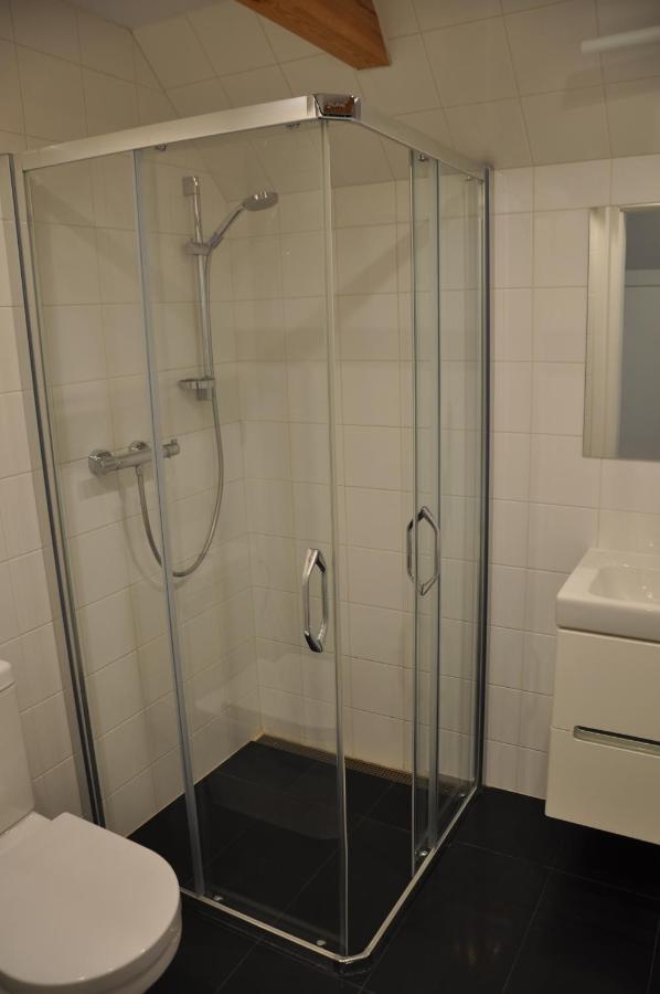 Monte Carvick Nad Jeziorem Seksty Karwik Ngoại thất bức ảnh