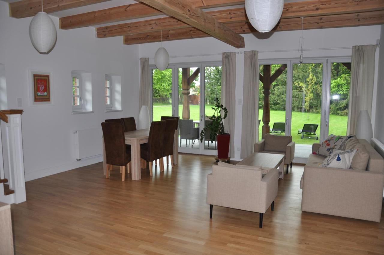 Monte Carvick Nad Jeziorem Seksty Karwik Ngoại thất bức ảnh