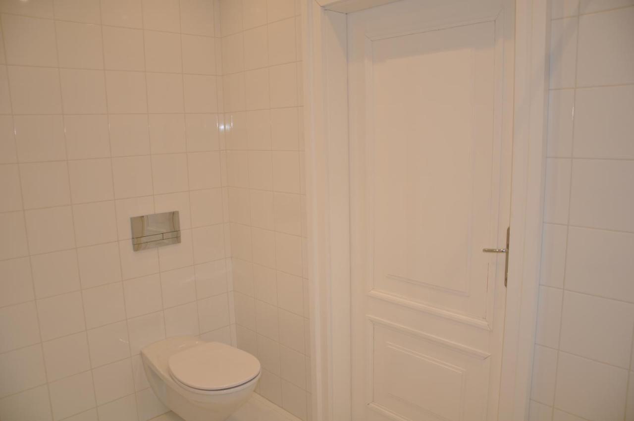 Monte Carvick Nad Jeziorem Seksty Karwik Ngoại thất bức ảnh