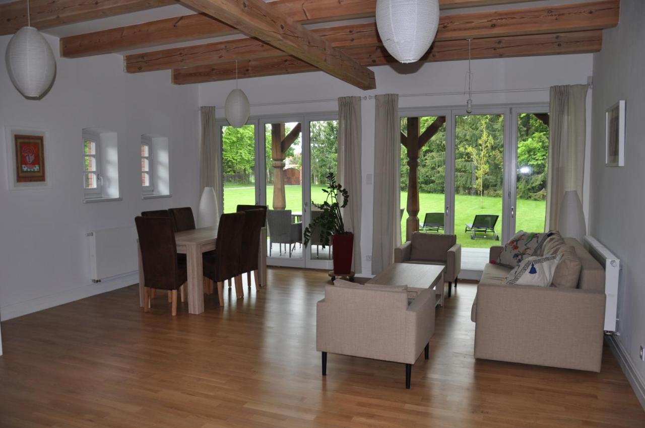Monte Carvick Nad Jeziorem Seksty Karwik Ngoại thất bức ảnh