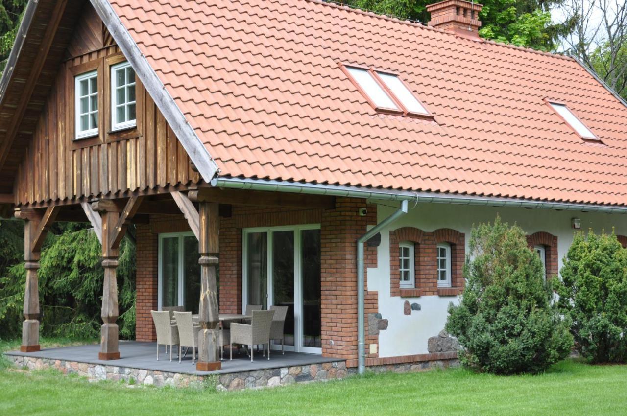 Monte Carvick Nad Jeziorem Seksty Karwik Ngoại thất bức ảnh