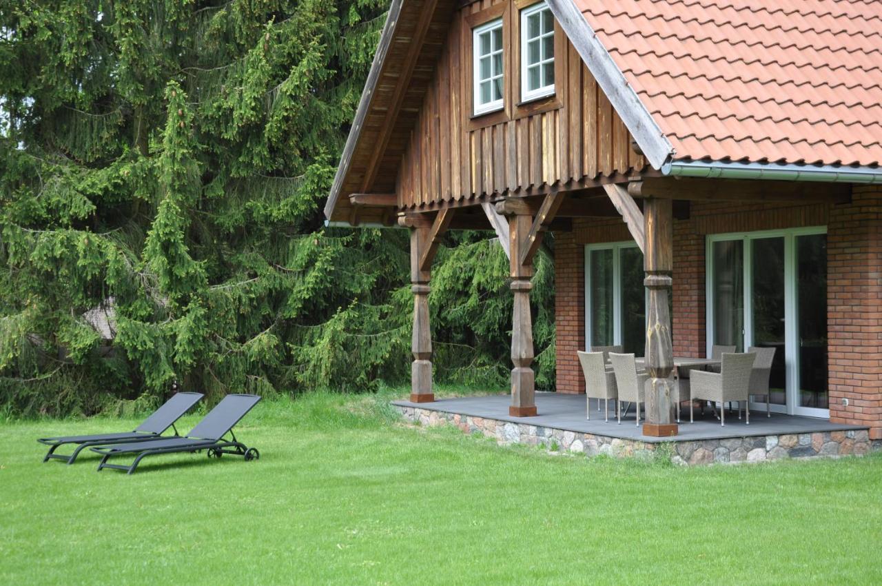Monte Carvick Nad Jeziorem Seksty Karwik Ngoại thất bức ảnh