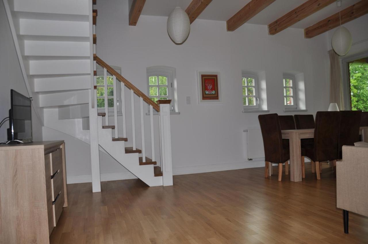 Monte Carvick Nad Jeziorem Seksty Karwik Ngoại thất bức ảnh