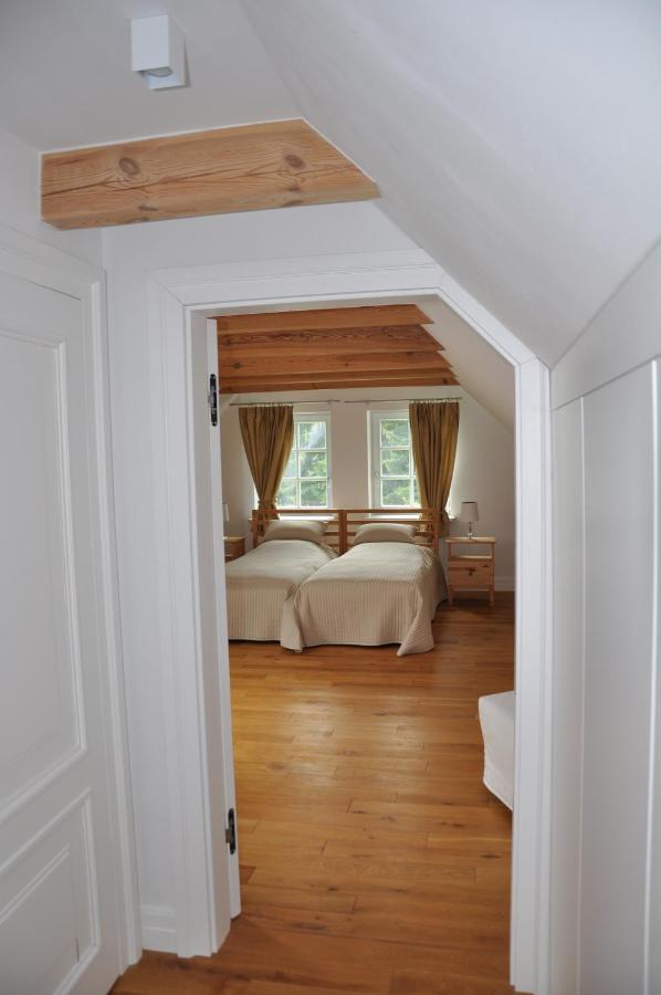 Monte Carvick Nad Jeziorem Seksty Karwik Ngoại thất bức ảnh